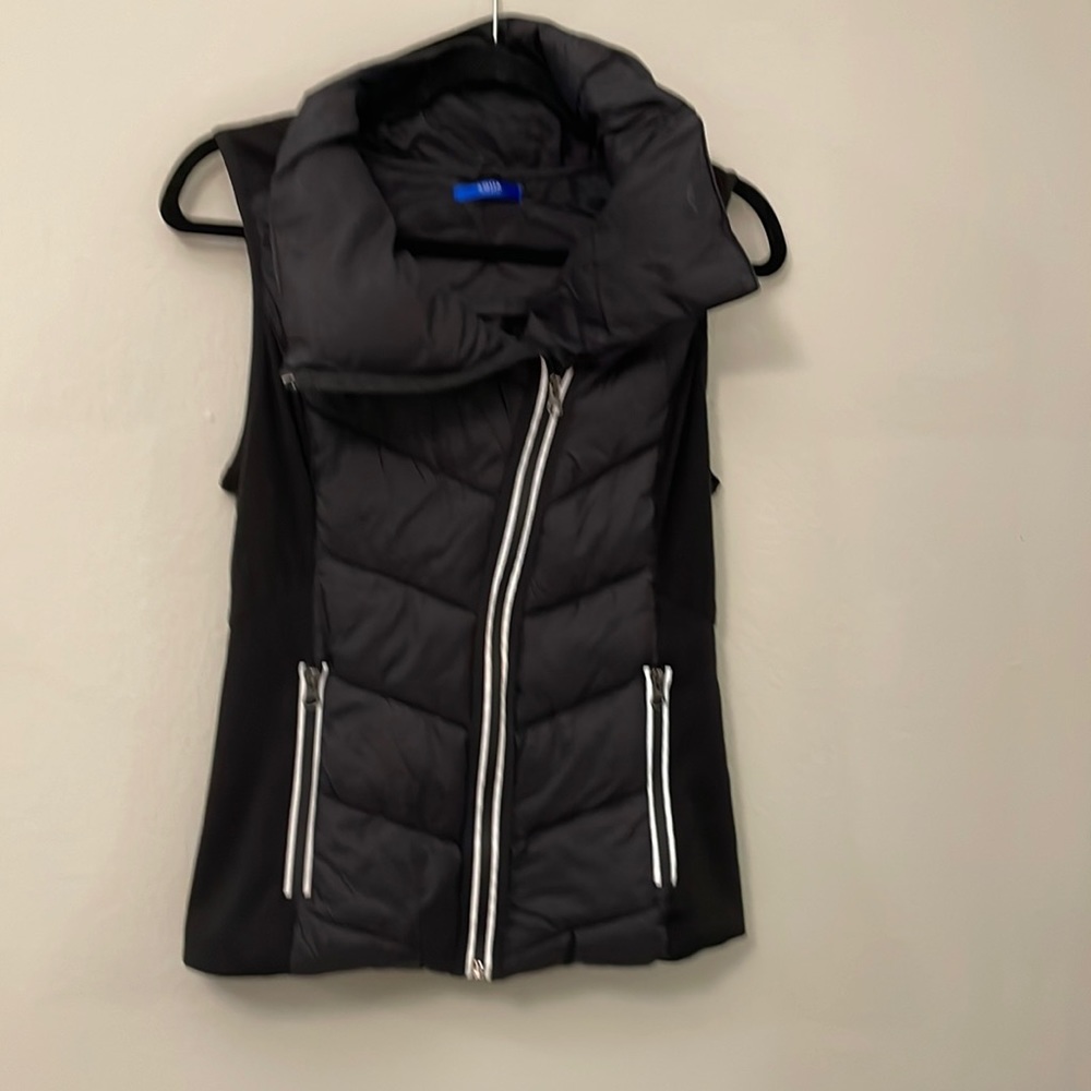 Aqua Athletic classic black puffy winter vest xs